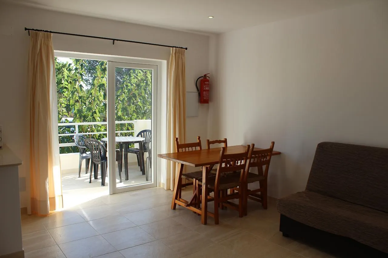 Apartamentos Rayma I-Ii-Iii Cala Blanca  0*, Cala Blanca (Menorca) Spain